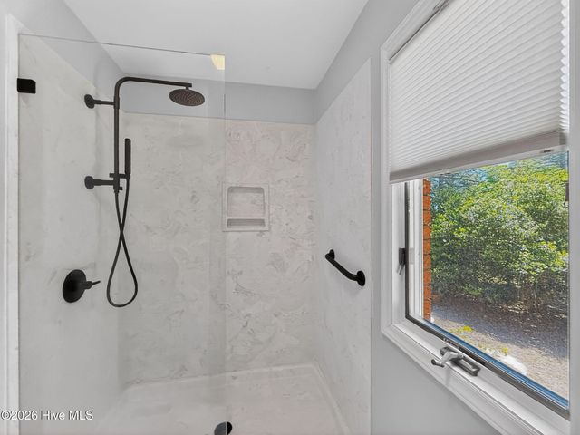 102 Owens Circle, West End, NC 27376