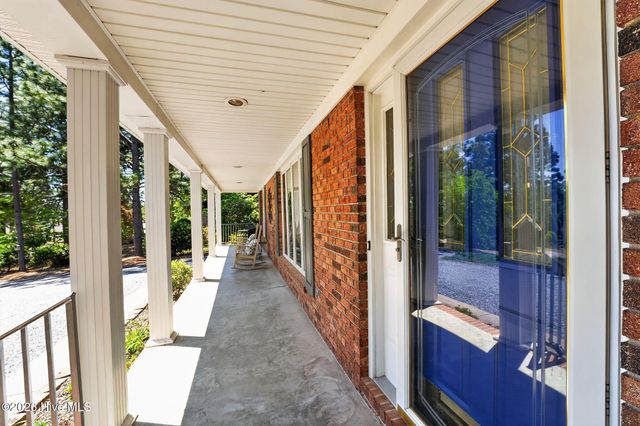102 Owens Circle, West End, NC 27376