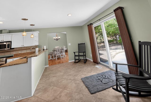 102 Owens Circle, West End, NC 27376