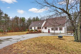 190 Blackwater Road, Rochester, NH 03867