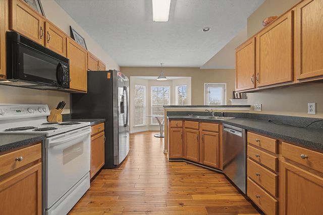 6744 Sugar Hill Dr, Nashville, TN 37211