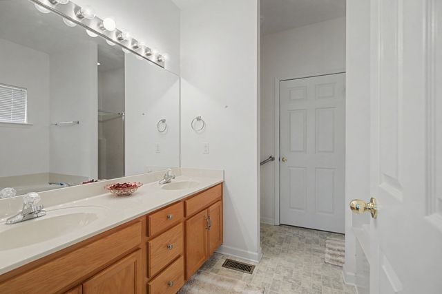 6744 Sugar Hill Dr, Nashville, TN 37211