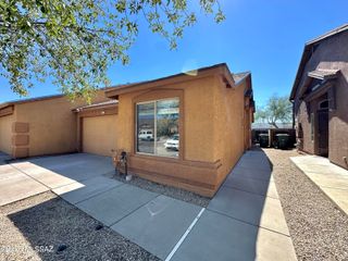 1958 E Calle Corza, Tucson, AZ 85706