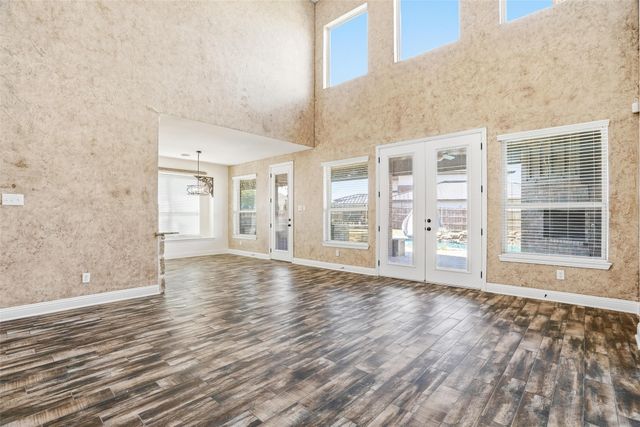 1194 Overland Drive, Burleson, TX 76028