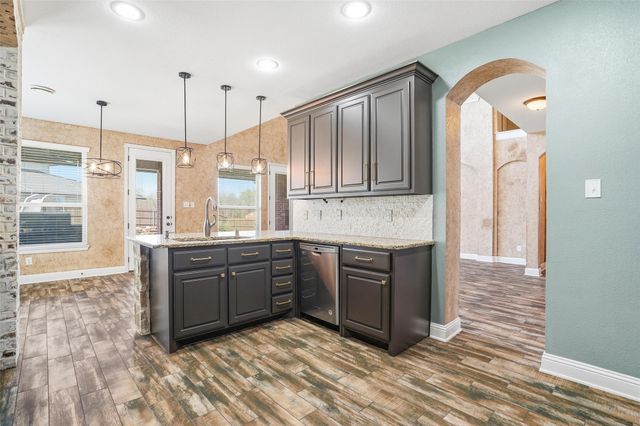 1194 Overland Drive, Burleson, TX 76028