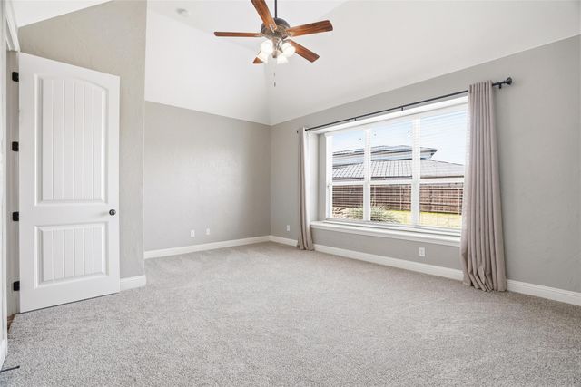 1194 Overland Drive, Burleson, TX 76028