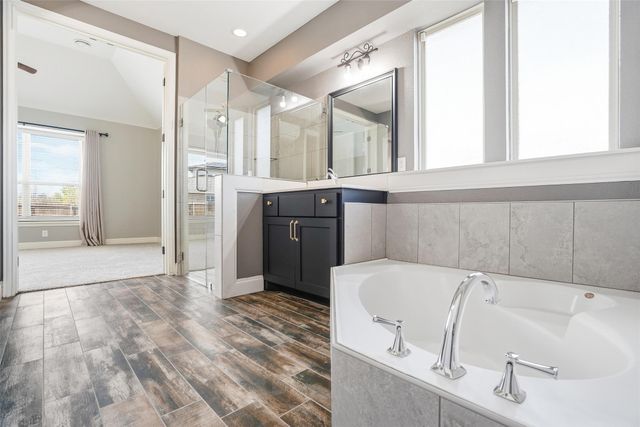 1194 Overland Drive, Burleson, TX 76028