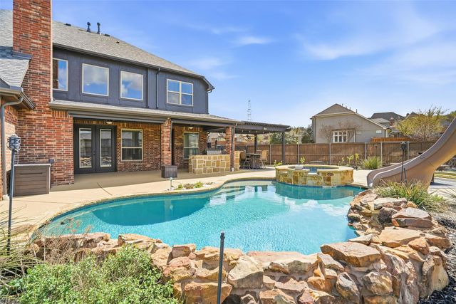 1194 Overland Drive, Burleson, TX 76028