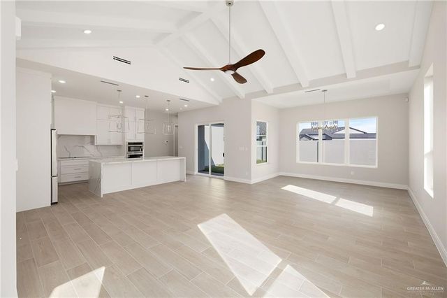 1704 S Queen Street, Edinburg, TX 78539