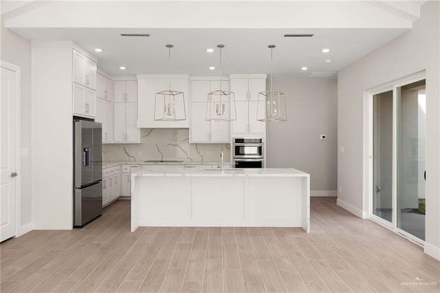 1704 S Queen Street, Edinburg, TX 78539