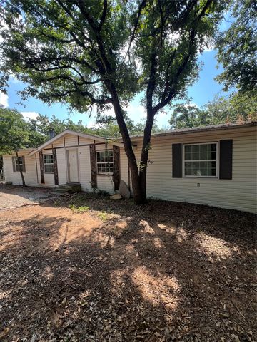 2109 Timber Top Trail, Joshua, TX 76058