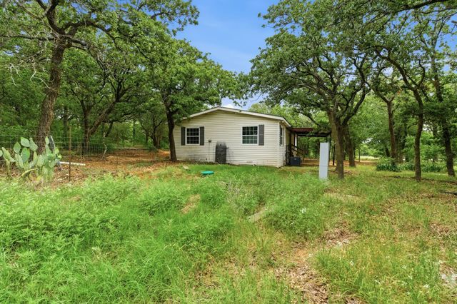 2109 Timber Top Trail, Joshua, TX 76058