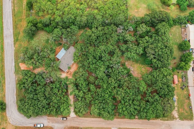 2109 Timber Top Trail, Joshua, TX 76058
