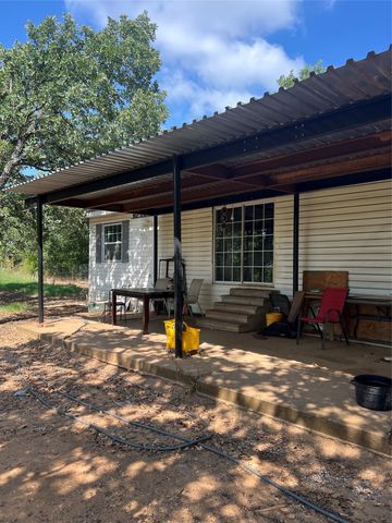 2109 Timber Top Trail, Joshua, TX 76058