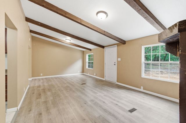 2109 Timber Top Trail, Joshua, TX 76058