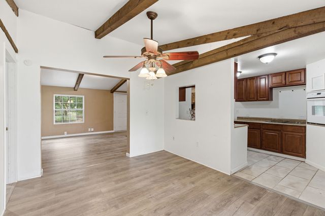 2109 Timber Top Trail, Joshua, TX 76058