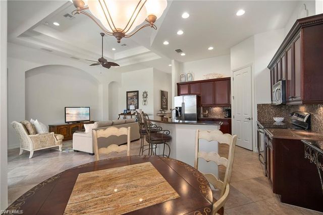 6476 Caldecott DR, Naples, FL 34113
