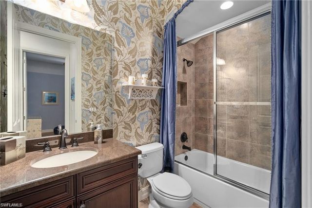 6476 Caldecott DR, Naples, FL 34113