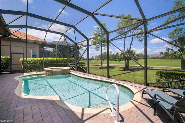 6476 Caldecott DR, Naples, FL 34113