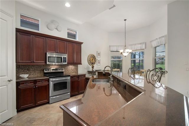 6476 Caldecott DR, Naples, FL 34113
