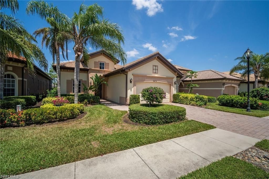 6476 Caldecott DR, Naples, FL 34113