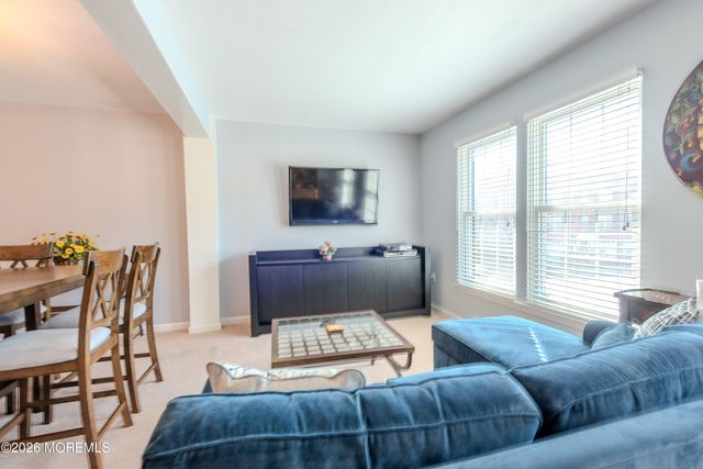 41 Abby Road, Farmingdale, NJ 07727