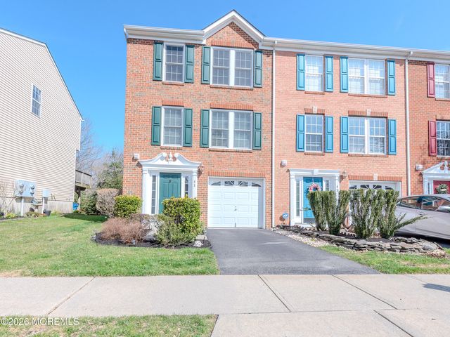 41 Abby Road, Farmingdale, NJ 07727