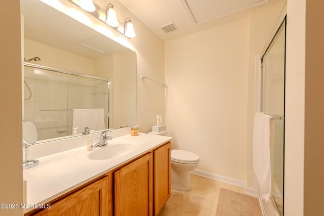 41 Abby Road, Farmingdale, NJ 07727