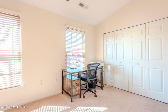 41 Abby Road, Farmingdale, NJ 07727