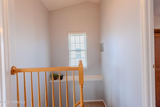 41 Abby Road, Farmingdale, NJ 07727