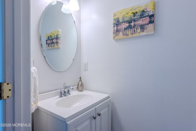 41 Abby Road, Farmingdale, NJ 07727