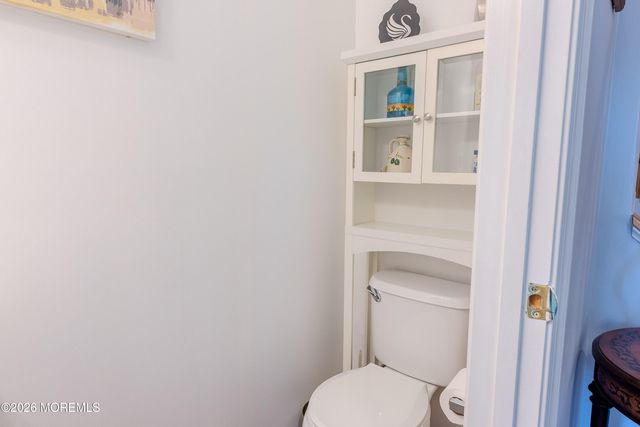 41 Abby Road, Farmingdale, NJ 07727