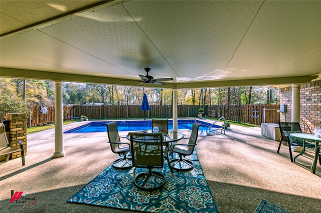 5541 Branchwood Drive, Keithville, LA 71047