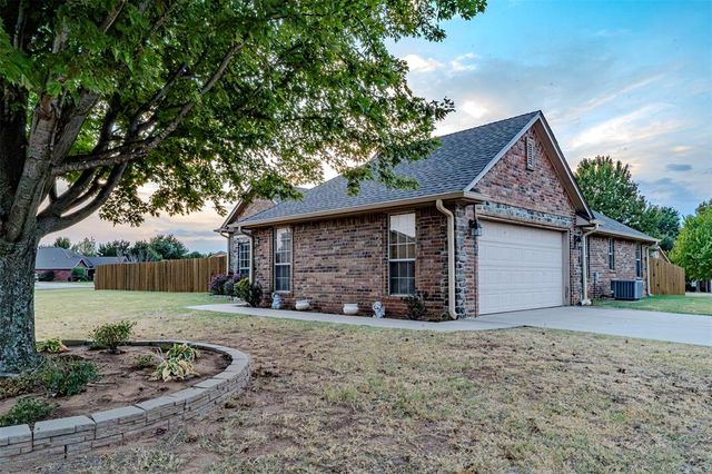 3587 Remington Place Road, Norman, OK 73072