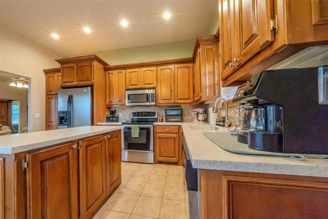 3587 Remington Place Road, Norman, OK 73072
