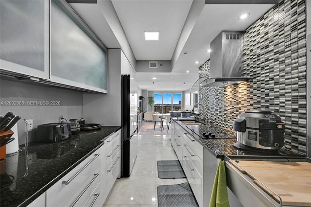 1800 S Ocean Drive 1408, Hallandale Beach, FL 33009