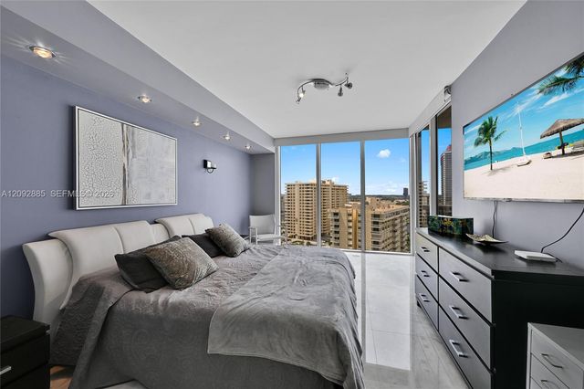 1800 S Ocean Drive 1408, Hallandale Beach, FL 33009