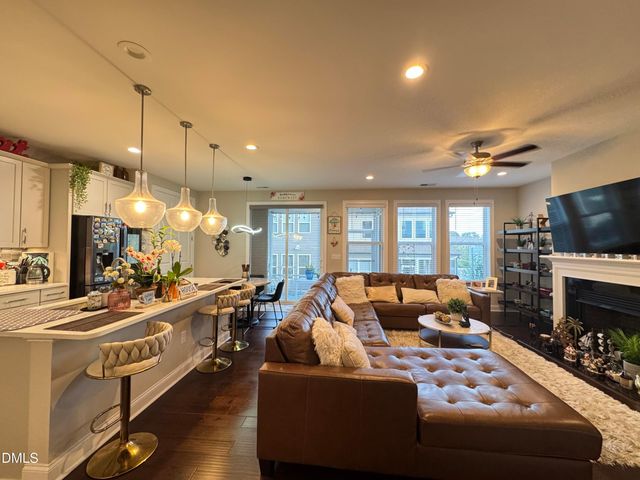 929 Haybeck Lane, Apex, NC 27523