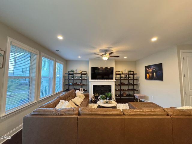 929 Haybeck Lane, Apex, NC 27523