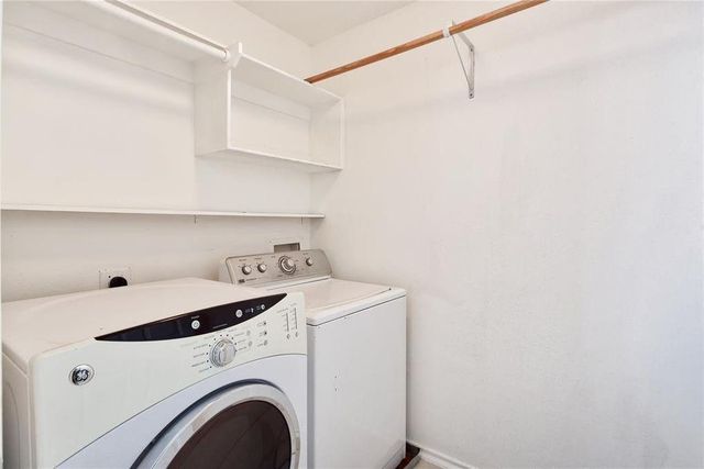 74 Blue Creek Court Court, The Woodlands, TX 77382