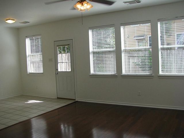 74 Blue Creek Court Court, The Woodlands, TX 77382