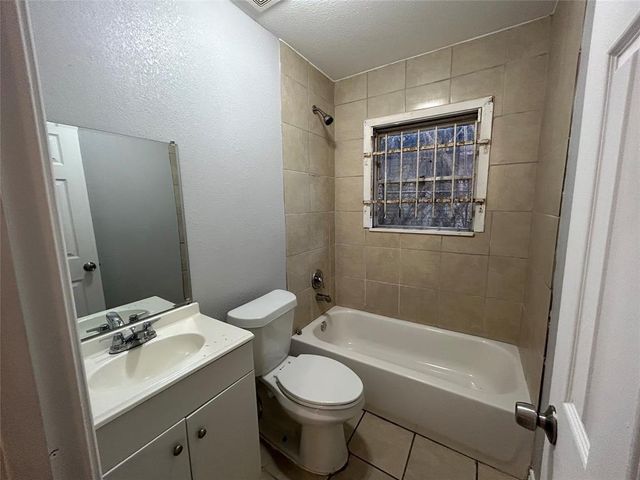 6818 Weston Street 2, Houston, TX 77021