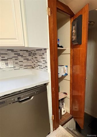 20306 Woodmont Street, Harper Woods, MI 48225