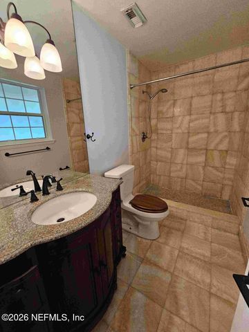 2 FAIRWAY Road, Jacksonville Beach, FL 32250