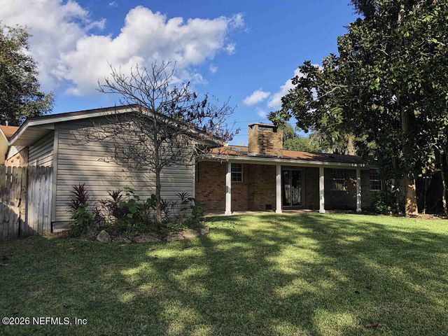 2 FAIRWAY Road, Jacksonville Beach, FL 32250