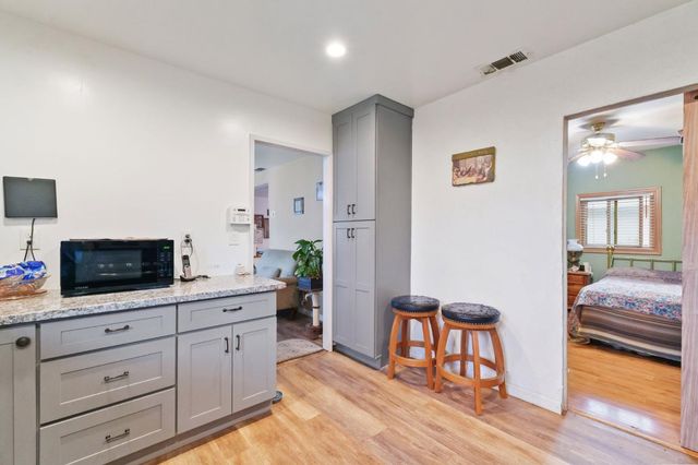 1312 P Street, Sanger, CA 93657