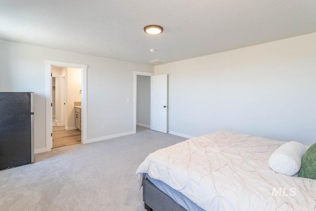 8447 S Bogus Ridge Ave, Boise, ID 83716