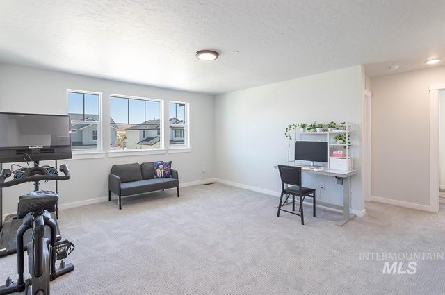 8447 S Bogus Ridge Ave, Boise, ID 83716