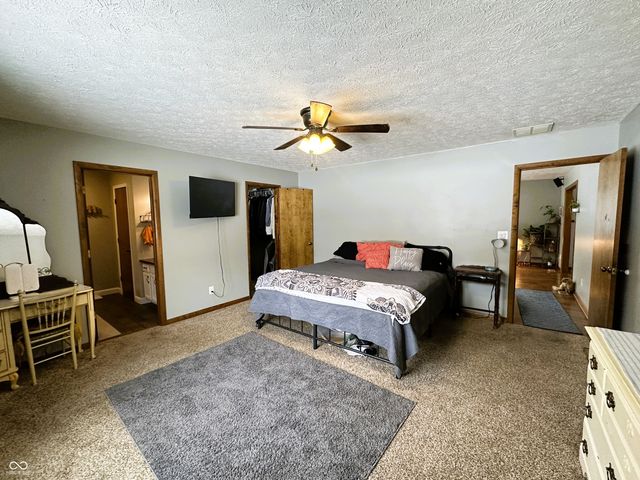 541 N Us Highway 231, Greencastle, IN 46135