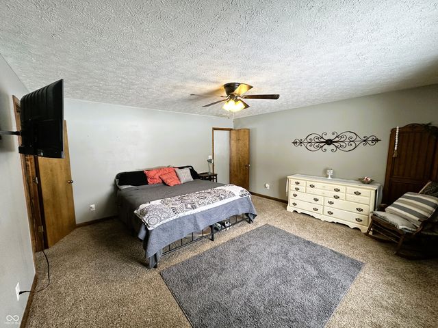 541 N Us Highway 231, Greencastle, IN 46135